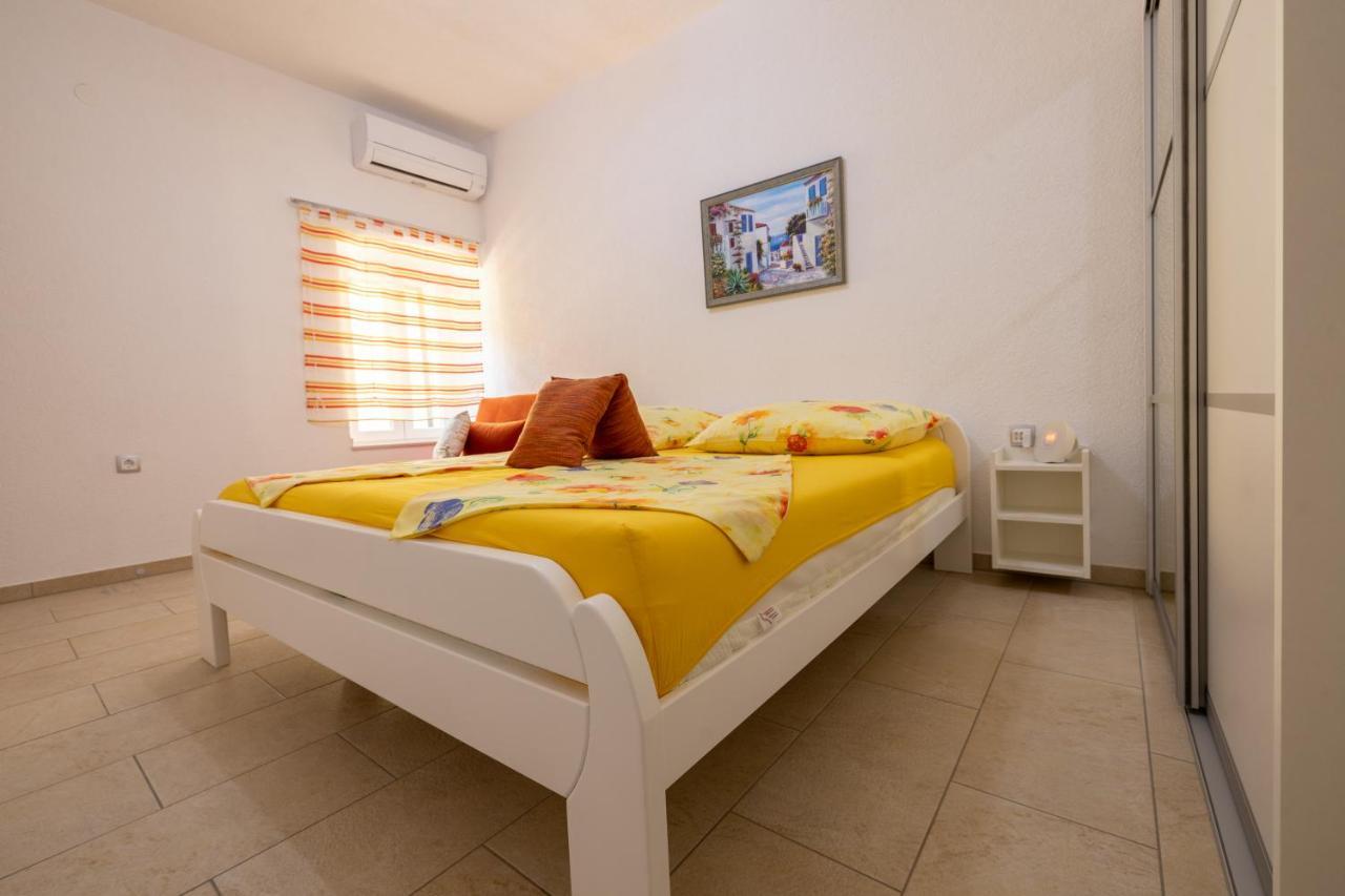 Soldan * Makarska